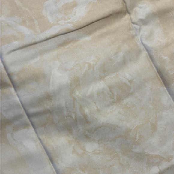 Pottery Barn Cream Buttoned Fabric - Picture 3 of 4